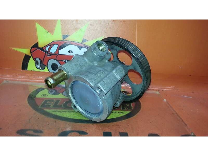 Recambio de bomba direccion para renault trafic combi (ab 4.01) 6 - plazas, acristalado parcial, combi corto referencia OEM IAM 