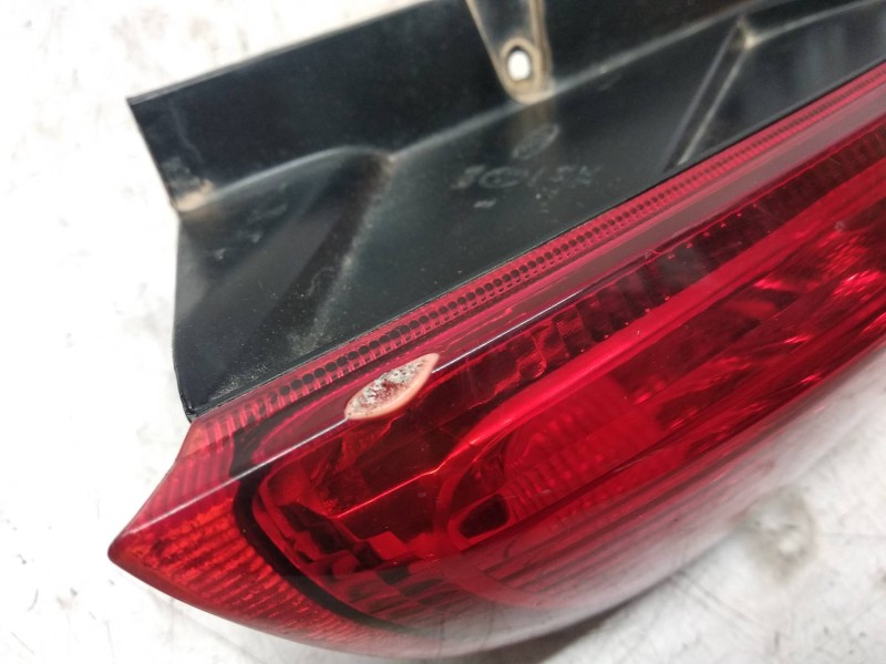 Recambio de piloto trasero derecho para ford focus berlina (cap) ghia referencia OEM IAM   