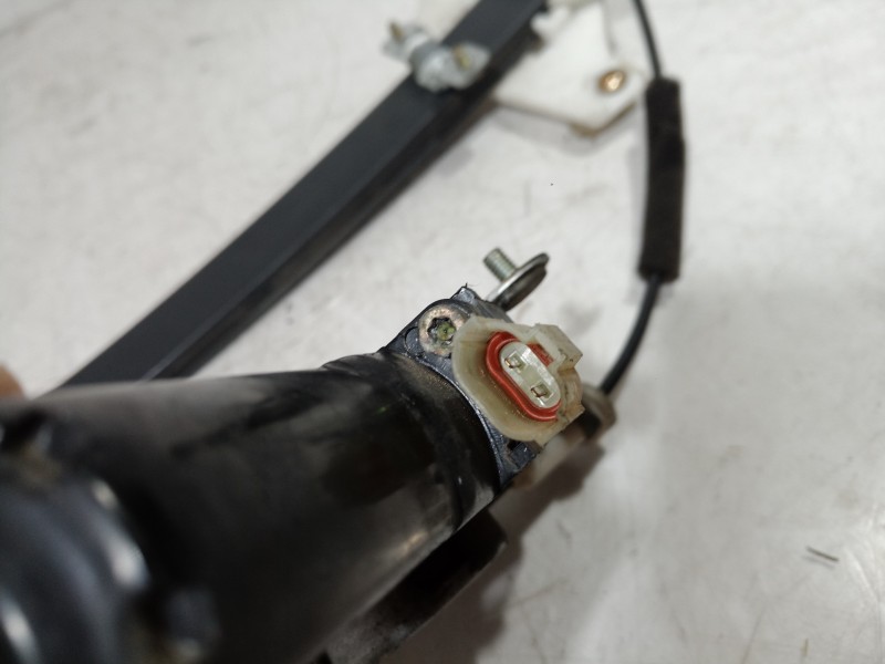 Recambio de motor elevalunas delantero izquierdo para hyundai accent (lc) gls referencia OEM IAM   