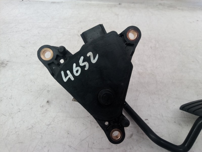 Recambio de potenciometro pedal para renault clio iii authentique referencia OEM IAM 8200297342 8200297342 8200297342