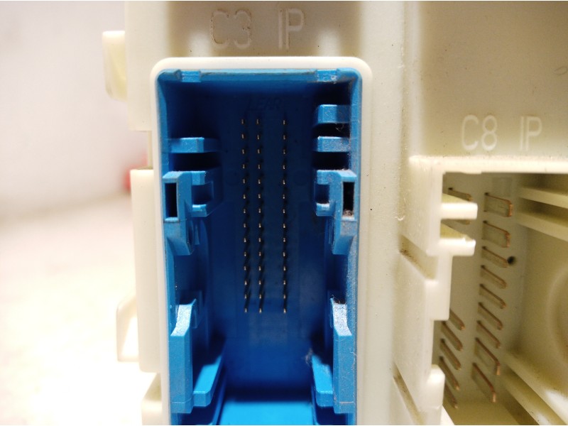 Recambio de caja reles / fusibles para ford c-max edition referencia OEM IAM DV6T14A073EM DV6T14A073EM DV6T14A073