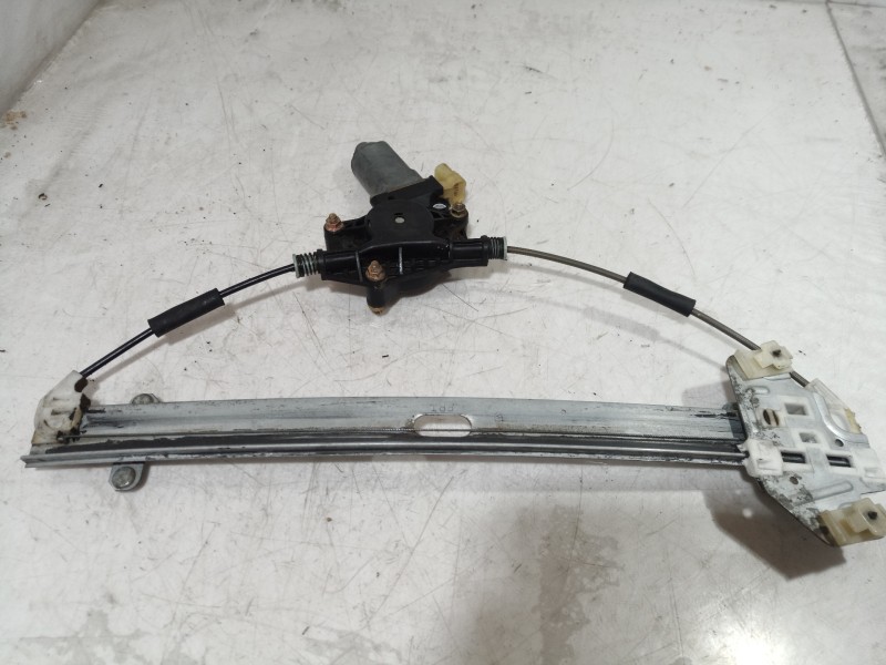 Recambio de motor elevalunas delantero izquierdo para kia rio 1.5 crdi ex2 referencia OEM IAM   