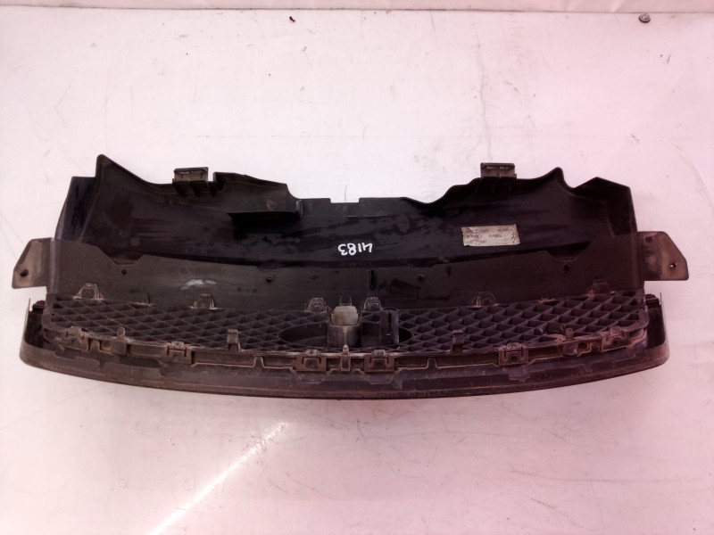 Recambio de rejilla delantera para ford focus berlina (cap) ghia referencia OEM IAM   