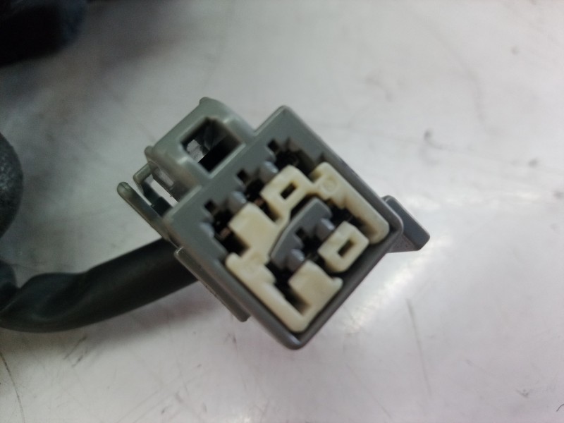 Recambio de retrovisor derecho para ford focus berlina (cap) ghia referencia OEM IAM   