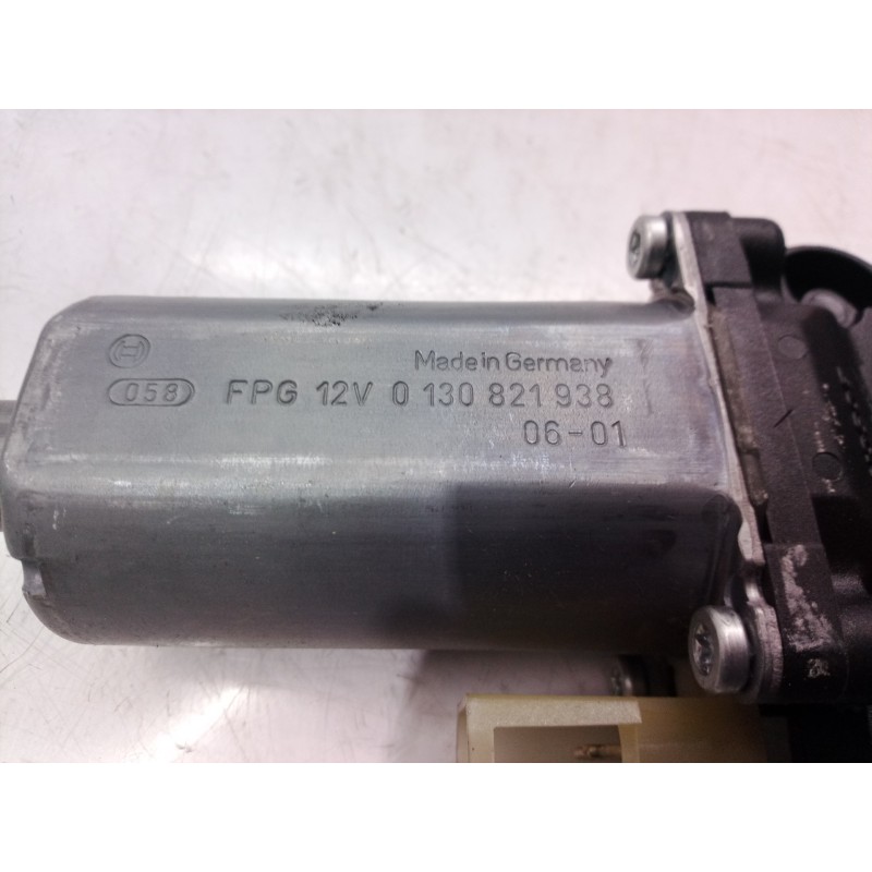 Recambio de motor elevalunas delantero izquierdo para ford fiesta (cbk) ambiente referencia OEM IAM 0130821938 0130821938 013082