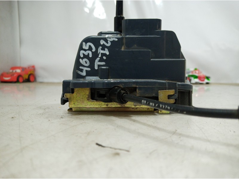 Recambio de cerradura puerta trasera izquierda para renault laguna ii grandtour (kg0) referencia OEM IAM 009152 009152 009152