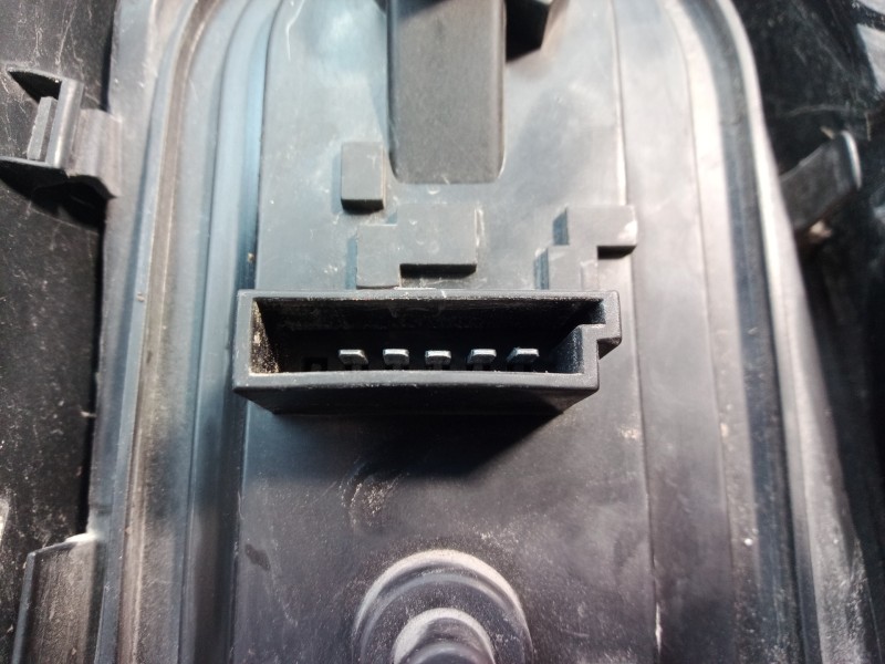 Recambio de piloto trasero derecho para smart coupe smart fun referencia OEM IAM   