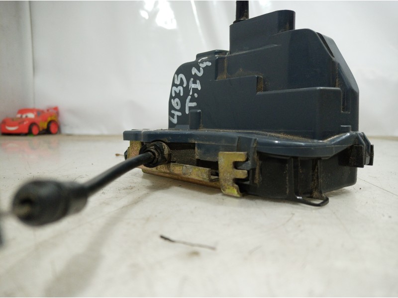 Recambio de cerradura puerta trasera izquierda para renault laguna ii grandtour (kg0) referencia OEM IAM 009152 009152 009152