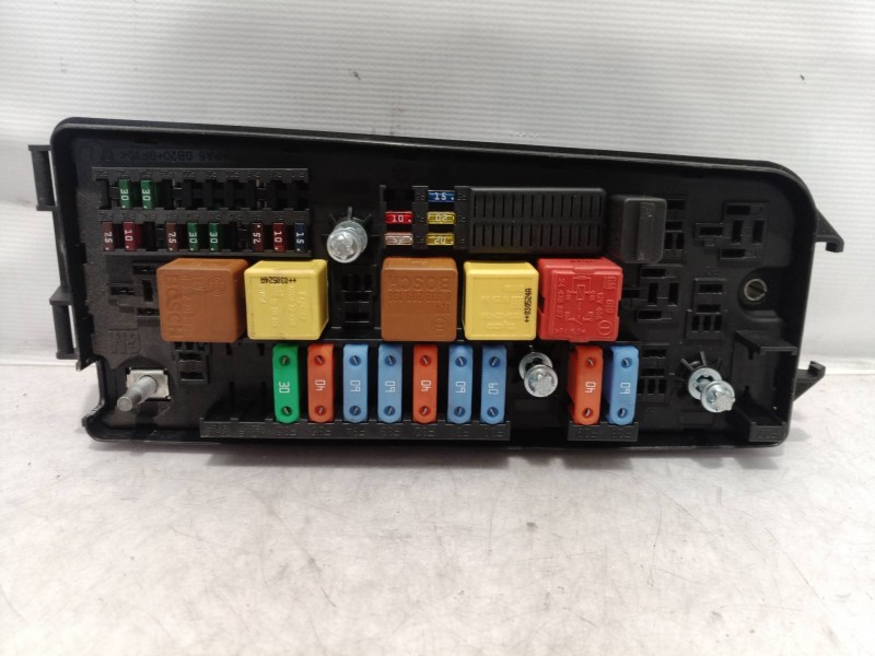 Recambio de caja reles / fusibles para opel vectra c caravan 2.2 16v dti cat (y 22 dtr / l50) referencia OEM IAM 519066005 51906