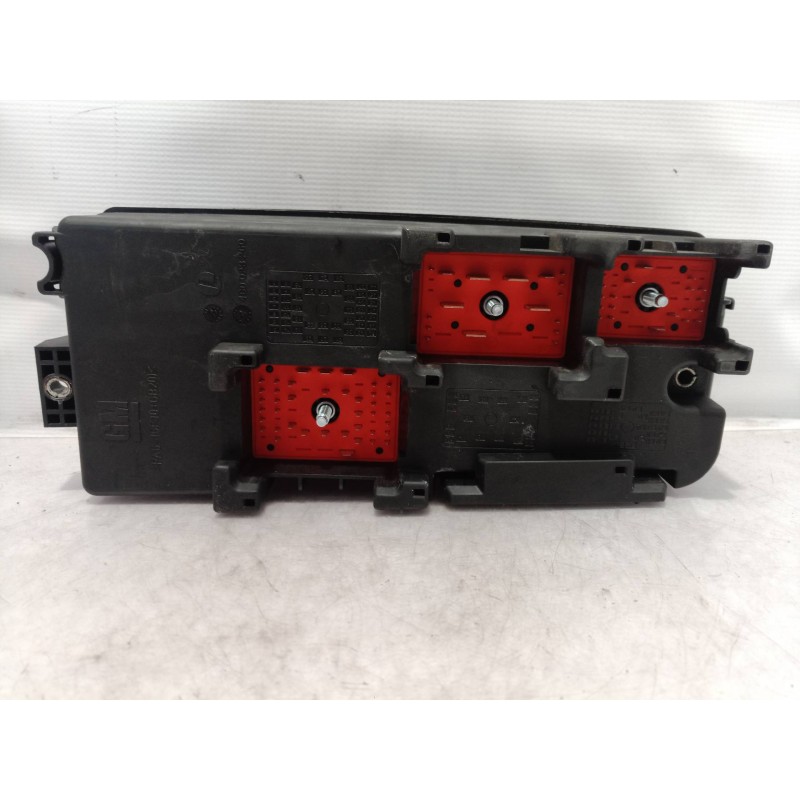 Recambio de caja reles / fusibles para opel vectra c caravan 2.2 16v dti cat (y 22 dtr / l50) referencia OEM IAM 519066005 51906