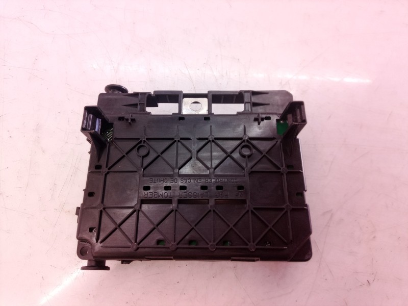 Recambio de caja reles / fusibles para citroën c5 berlina 2.0 hdi x referencia OEM IAM   