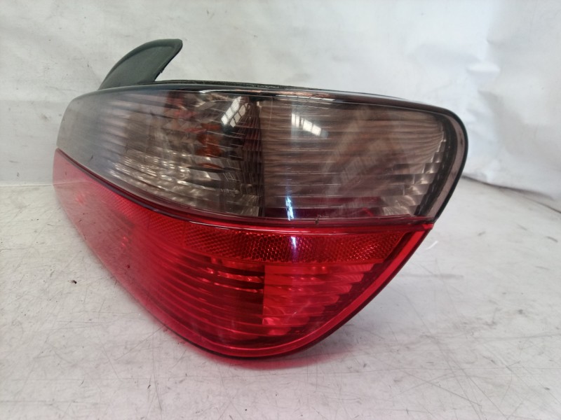 Recambio de piloto trasero derecho para peugeot 406 berlina (s1/s2) stdt referencia OEM IAM   