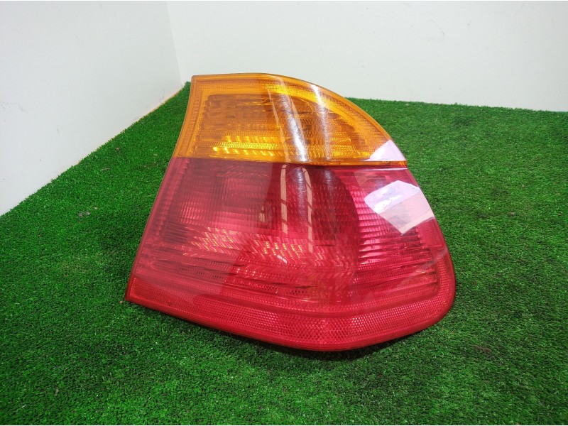 Recambio de piloto trasero derecho para bmw serie 3 berlina (e46) 320d referencia OEM IAM 8364922 8364922 230012