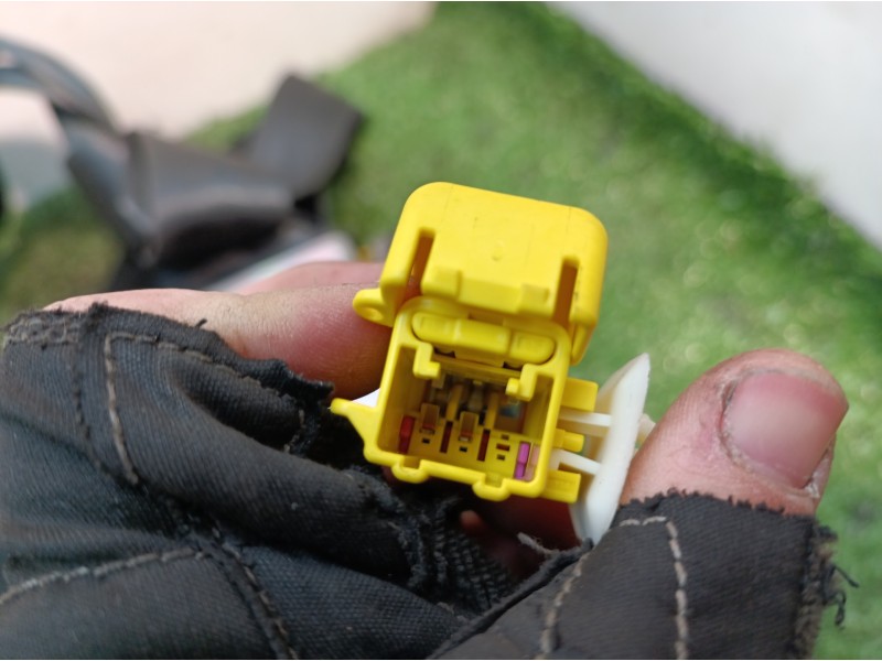 Recambio de cinturon seguridad trasero derecho para volkswagen tiguan (5n1) 2.0 tdi referencia OEM IAM 5N0857806A 5N0857806A 340