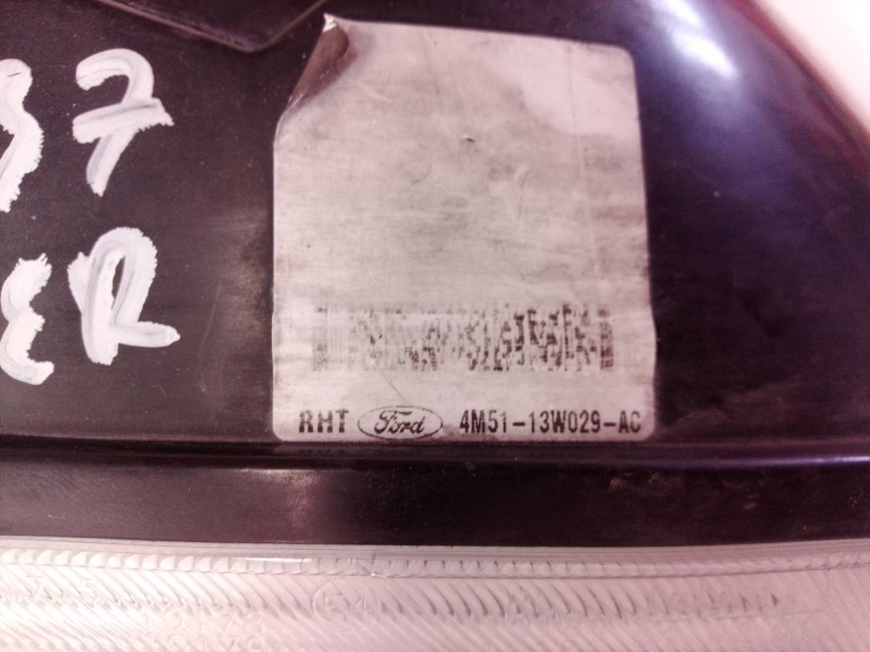 Recambio de faro derecho para ford focus berlina (cap) ghia referencia OEM IAM 4M5113K060AA 4M5113K060AA 4M5113W029AC