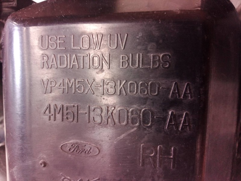 Recambio de faro derecho para ford focus berlina (cap) ghia referencia OEM IAM 4M5113K060AA 4M5113K060AA 4M5113W029AC