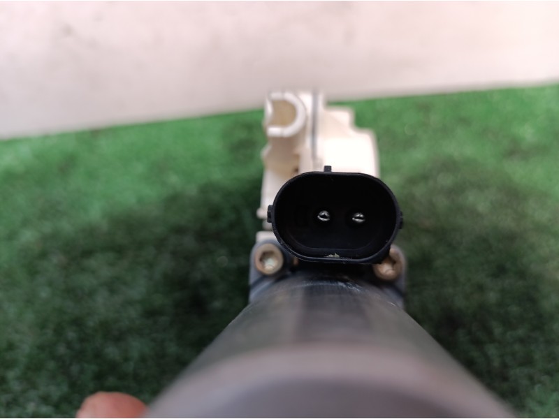 Recambio de motor elevalunas delantero izquierdo para bmw serie 7 (e38) 730il referencia OEM IAM 193272000 193272000 193272000