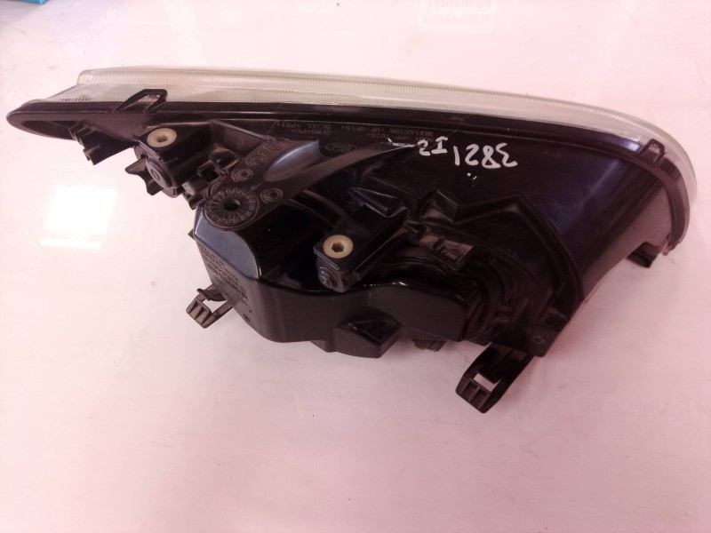 Recambio de faro izquierdo para ford focus berlina (cap) ghia referencia OEM IAM 4M5113K060BA 4M5II3K060BA 4M5II3K060BA