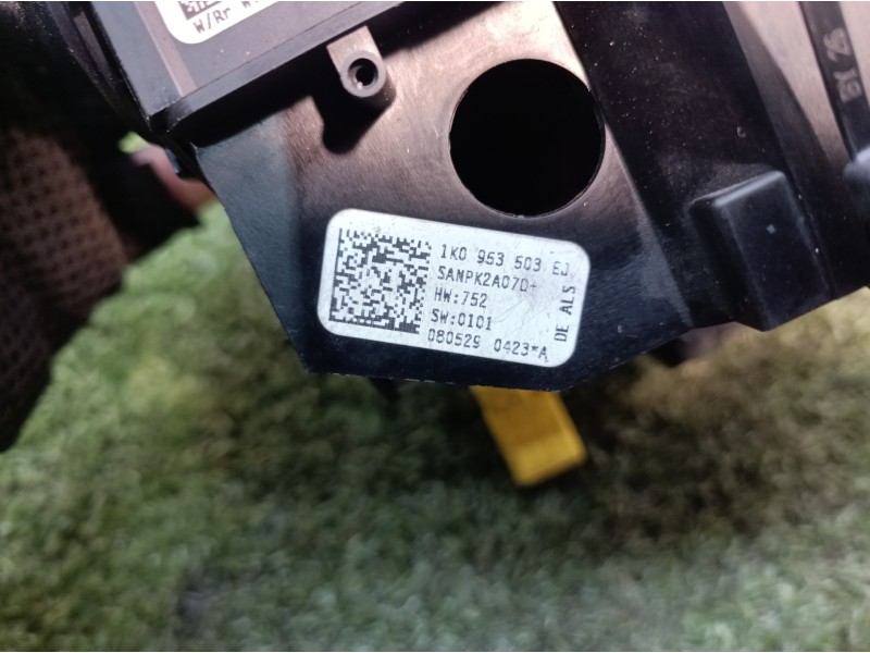 Recambio de mando multifuncion para volkswagen tiguan (5n1) 2.0 tdi referencia OEM IAM 1K0953503EJ 1K0953519H ZWAC29004D