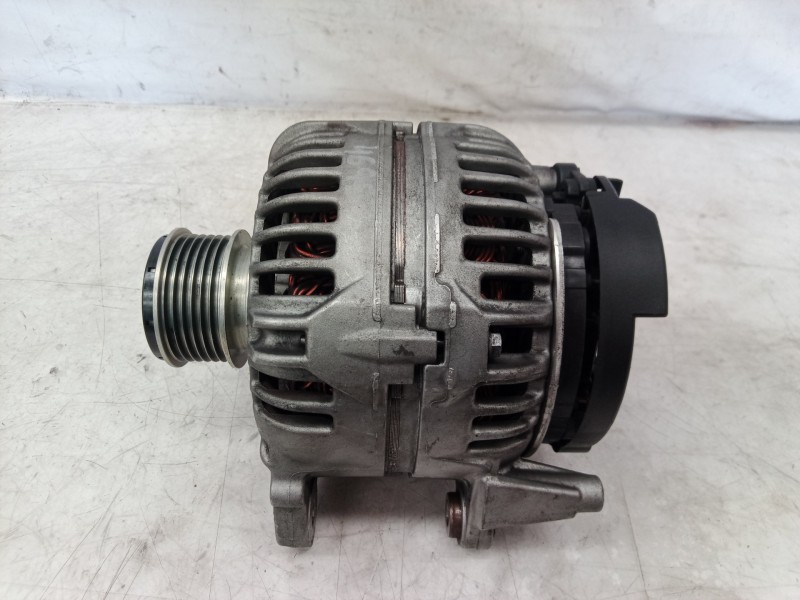 Recambio de alternador para audi a4 berlina (8e) 2.0 tdi 16v (103kw) referencia OEM IAM 06F903023J 06F903023J 06F903023