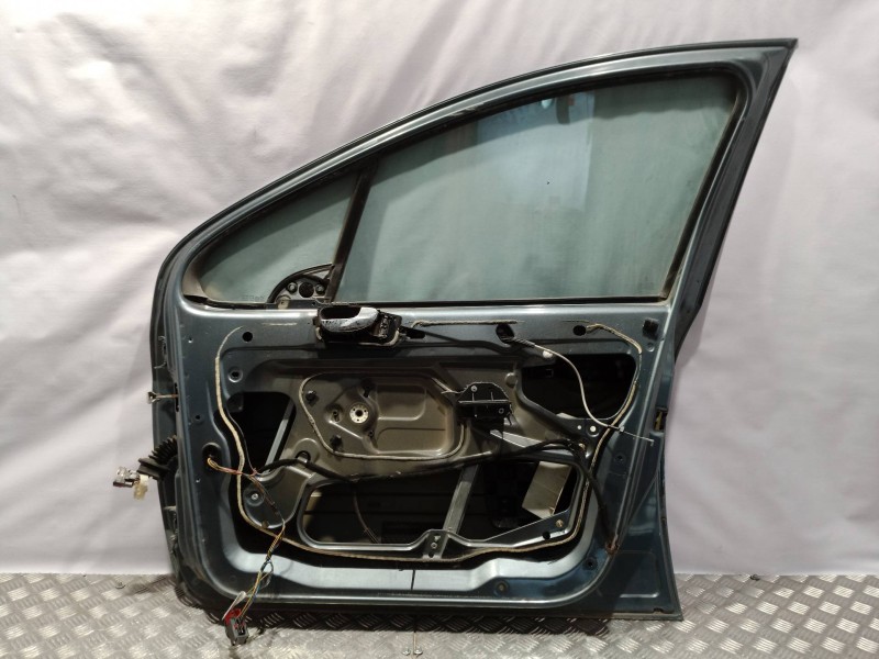 Recambio de puerta delantera derecha para peugeot 307 break / sw (s1) referencia OEM IAM   