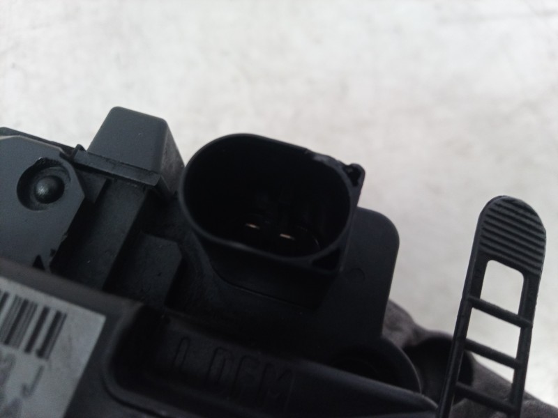 Recambio de alternador para audi a4 berlina (8e) 2.0 tdi 16v (103kw) referencia OEM IAM 06F903023J 06F903023J 06F903023