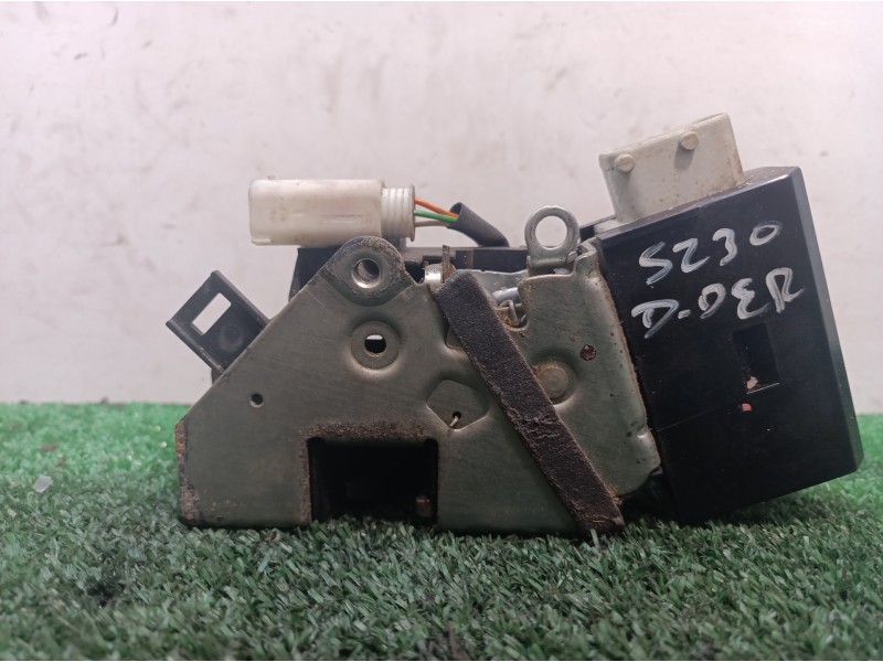 Recambio de cerradura puerta delantera derecha para bmw serie 7 (e38) 730il referencia OEM IAM 40620751 40620751 8352165