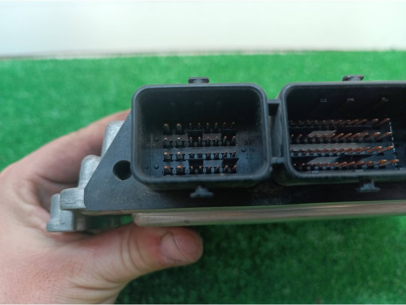 Recambio de centralita motor uce para peugeot 206 berlina 1.4 hdi referencia OEM IAM 9661728580 9661728580 0281012525