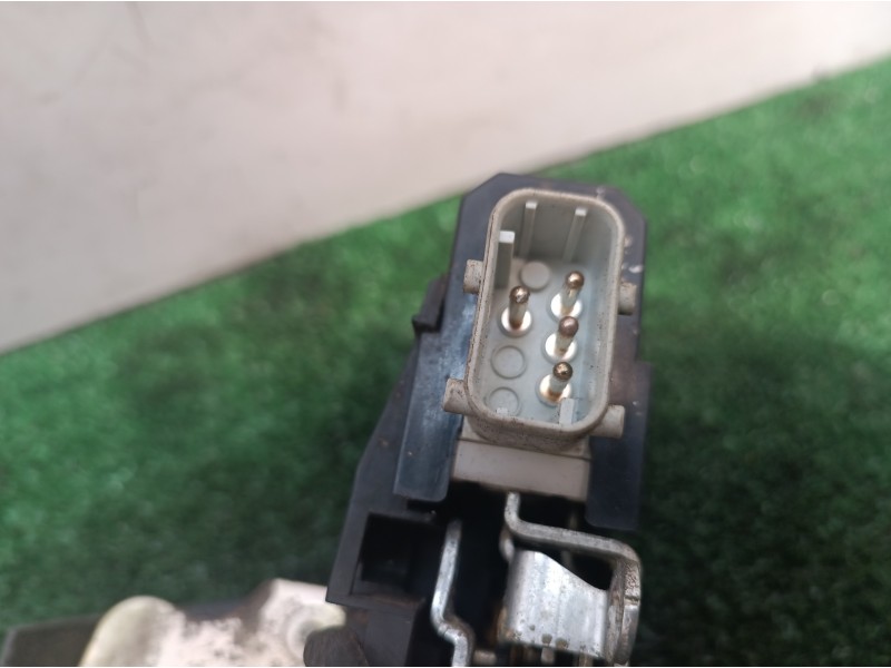 Recambio de cerradura puerta delantera derecha para bmw serie 7 (e38) 730il referencia OEM IAM 40620751 40620751 8352165