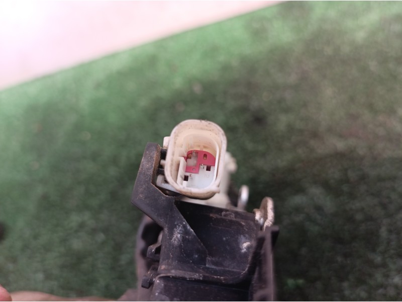 Recambio de cerradura puerta delantera derecha para bmw serie 7 (e38) 730il referencia OEM IAM 40620751 40620751 8352165