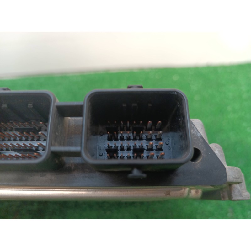 Recambio de centralita motor uce para peugeot 206 berlina 1.4 hdi referencia OEM IAM 9661728580 9661728580 0281012525