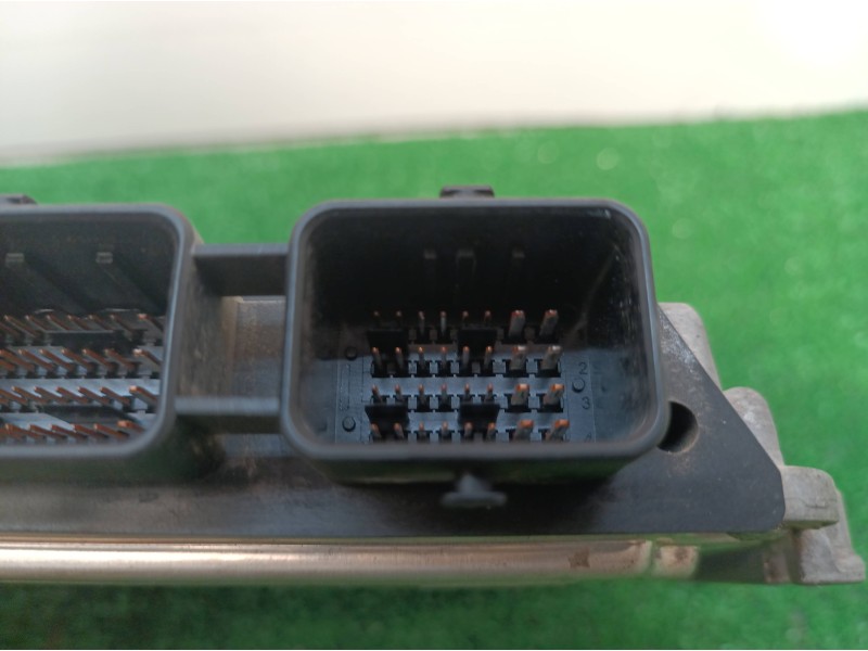 Recambio de centralita motor uce para peugeot 206 berlina 1.4 hdi referencia OEM IAM 9661728580 9661728580 0281012525