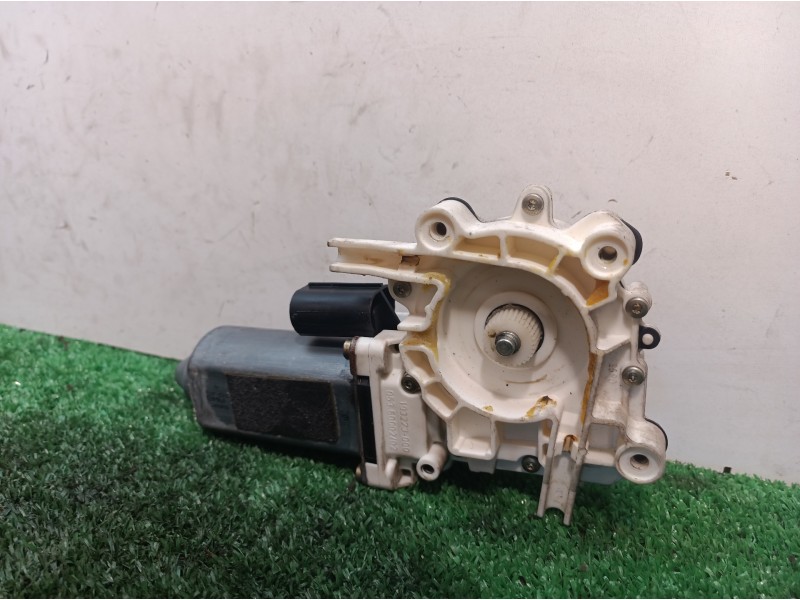 Recambio de motor elevalunas delantero derecho para bmw serie 7 (e38) 730il referencia OEM IAM 193273000 193273000 193273000