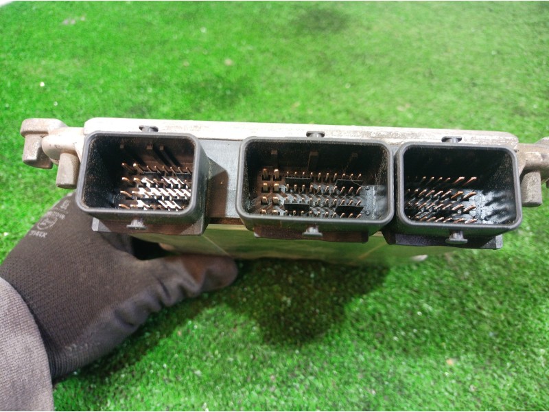 Recambio de centralita motor uce para citroën xsara picasso referencia OEM IAM 0281011521 0281011521 1039S04284