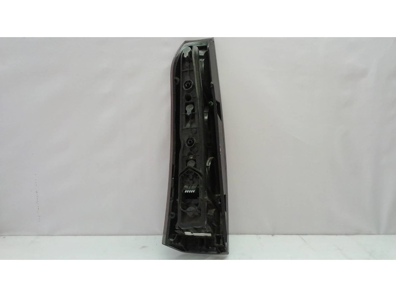 Recambio de piloto trasero derecho para opel meriva cosmo referencia OEM IAM   