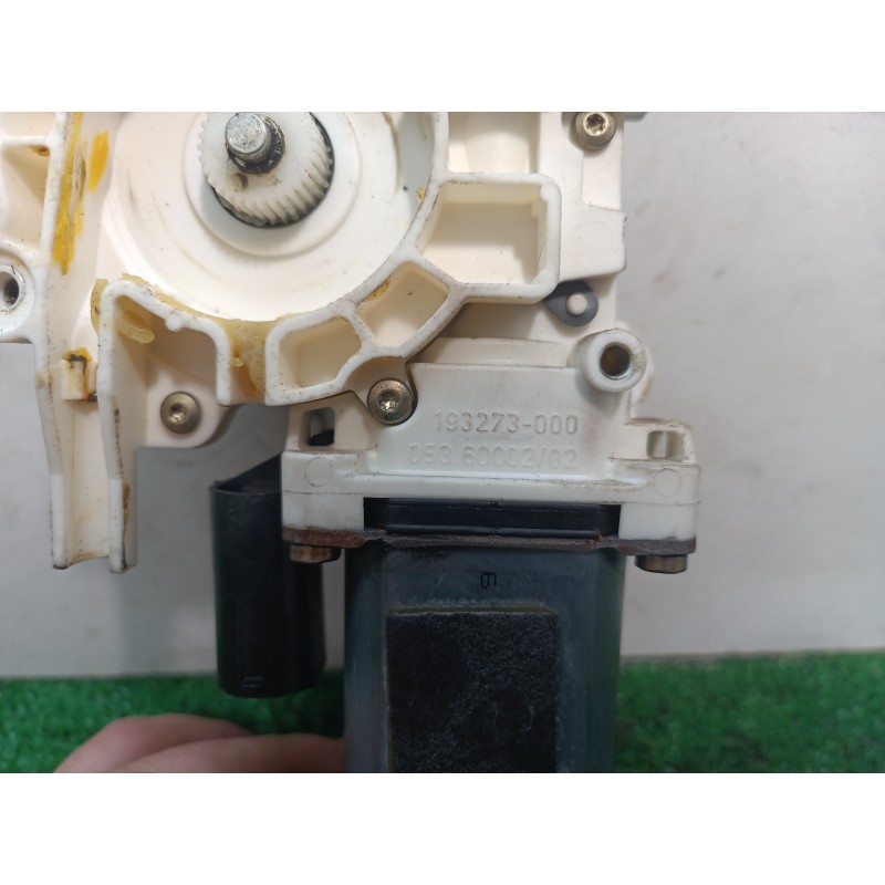 Recambio de motor elevalunas delantero derecho para bmw serie 7 (e38) 730il referencia OEM IAM 193273000 193273000 193273000