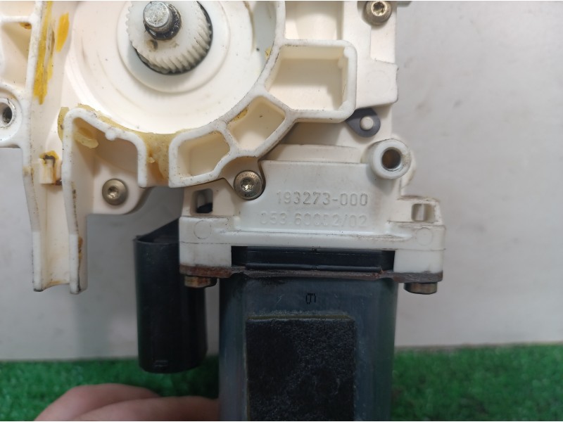 Recambio de motor elevalunas delantero derecho para bmw serie 7 (e38) 730il referencia OEM IAM 193273000 193273000 193273000