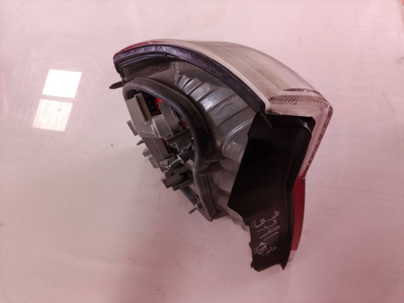 Recambio de piloto trasero derecho para opel vectra c berlina comfort referencia OEM IAM 13251938 13251938 13251938