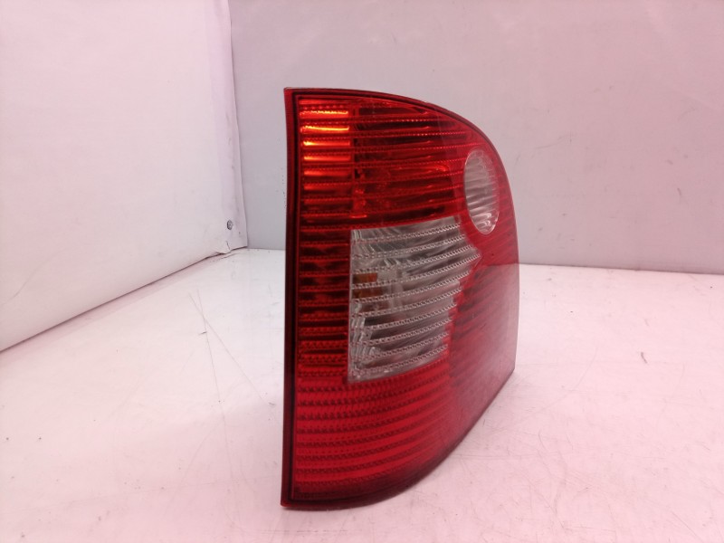 Recambio de piloto trasero izquierdo para volkswagen polo (9n1) trendline referencia OEM IAM   