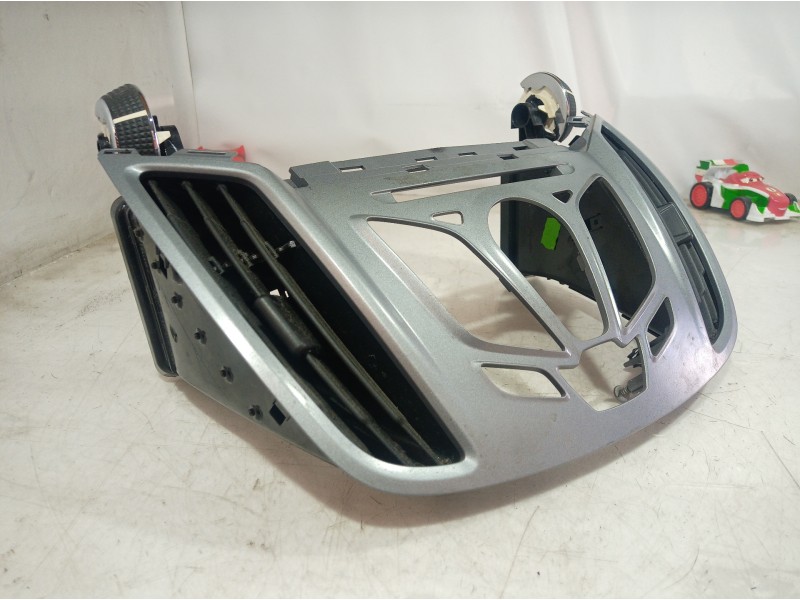 Recambio de rejilla aireadora para ford c-max edition referencia OEM IAM 07466000 07466000 07466000