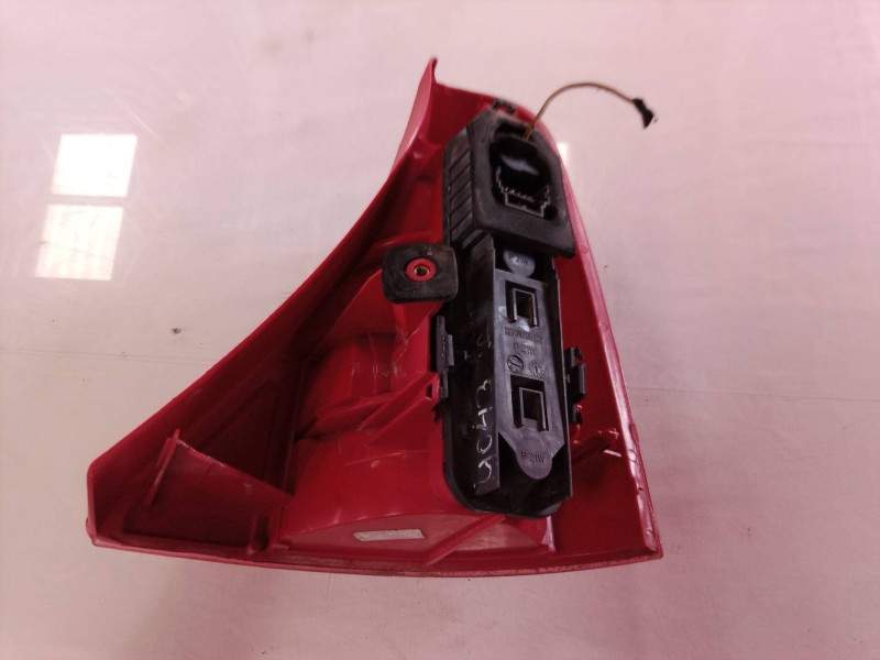 Recambio de piloto trasero izquierdo para renault clio ii fase ii (b/cb0) authentique referencia OEM IAM   