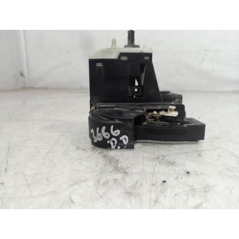 Recambio de cerradura puerta delantera derecha para renault clio ii fase ii (b/cb0) authentique referencia OEM IAM   