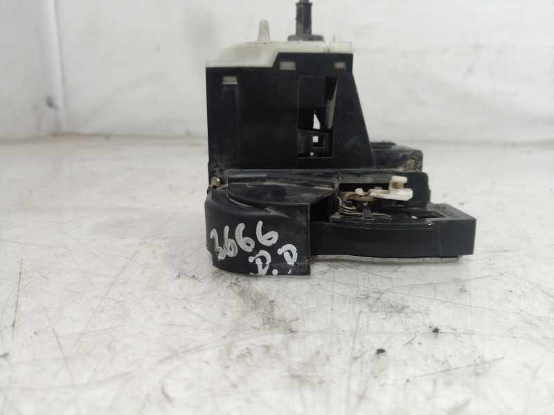 Recambio de cerradura puerta delantera derecha para renault clio ii fase ii (b/cb0) authentique referencia OEM IAM   