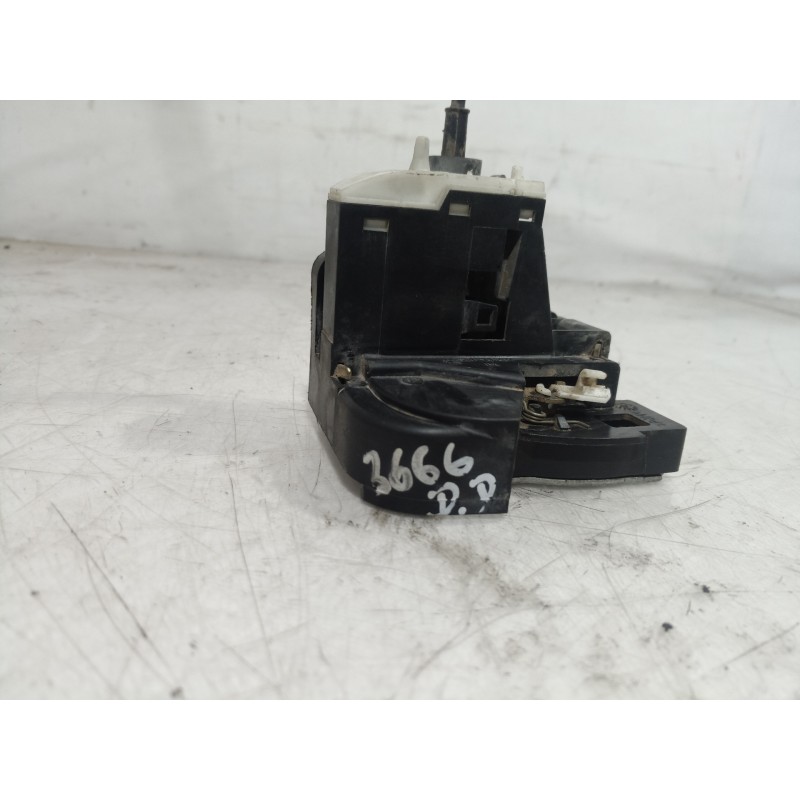 Recambio de cerradura puerta delantera derecha para renault clio ii fase ii (b/cb0) authentique referencia OEM IAM   