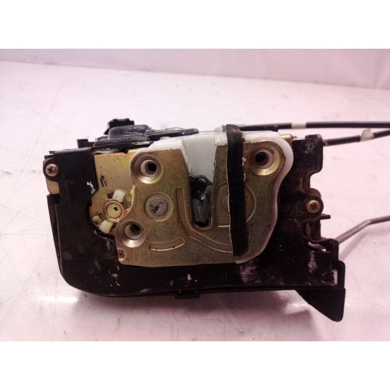 Recambio de cerradura puerta delantera derecha para mazda 6 berlina (gg) 2.0 active (5-ptas.) referencia OEM IAM   