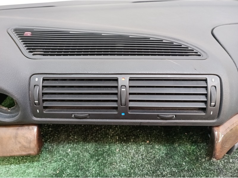 Recambio de salpicadero para bmw serie 7 (e38) 730il referencia OEM IAM   