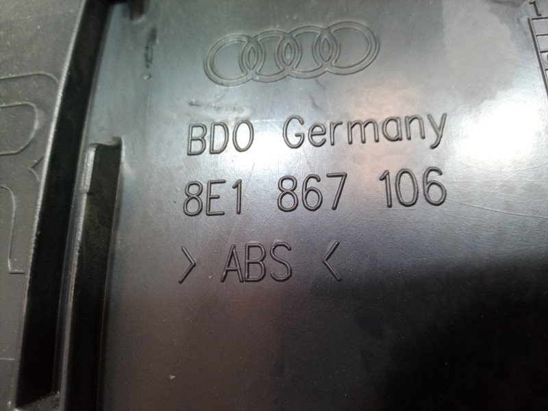Recambio de guarnecido puerta delantera derecha para audi a4 berlina (8e) 2.0 tdi 16v (103kw) referencia OEM IAM 8E1867106 8E186