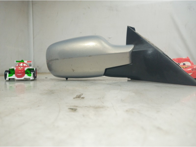 Recambio de retrovisor derecho para renault scenic ii referencia OEM IAM 11261127 11261127 11261127 Recambio de retrovisor derecho para renault scenic ii referencia OEM IAM 11261127 11261127 11261127