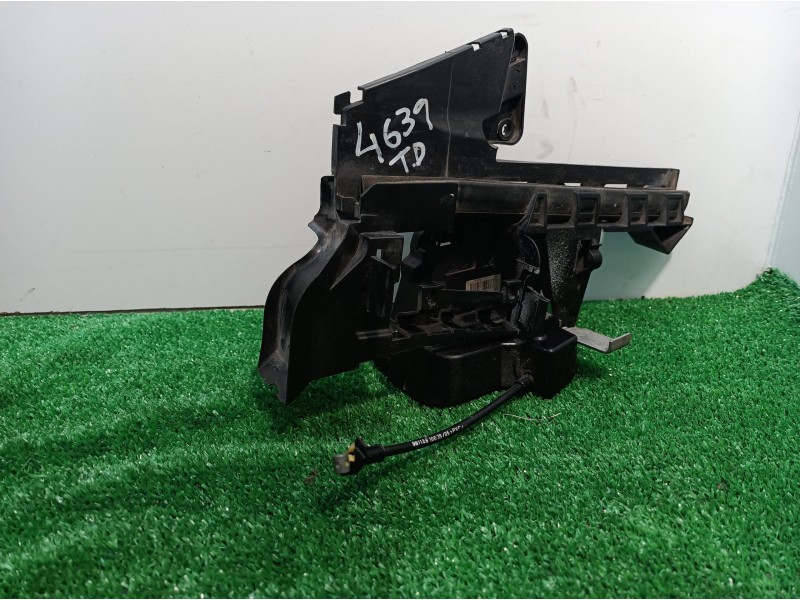 Recambio de cerradura puerta trasera derecha para ford focus berlina (cap) referencia OEM IAM 4M5AR26412BC 4M5AR26412BC 4M5AR264