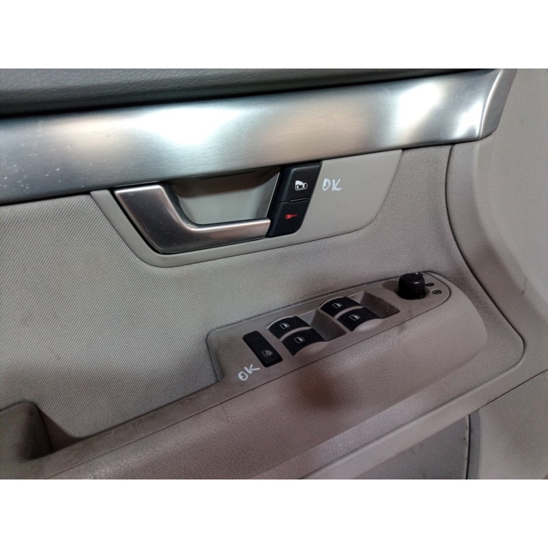 Recambio de guarnecido puerta delantera izquierda para audi a4 berlina (8e) 2.0 tdi 16v (103kw) referencia OEM IAM 8E1867105 8E1